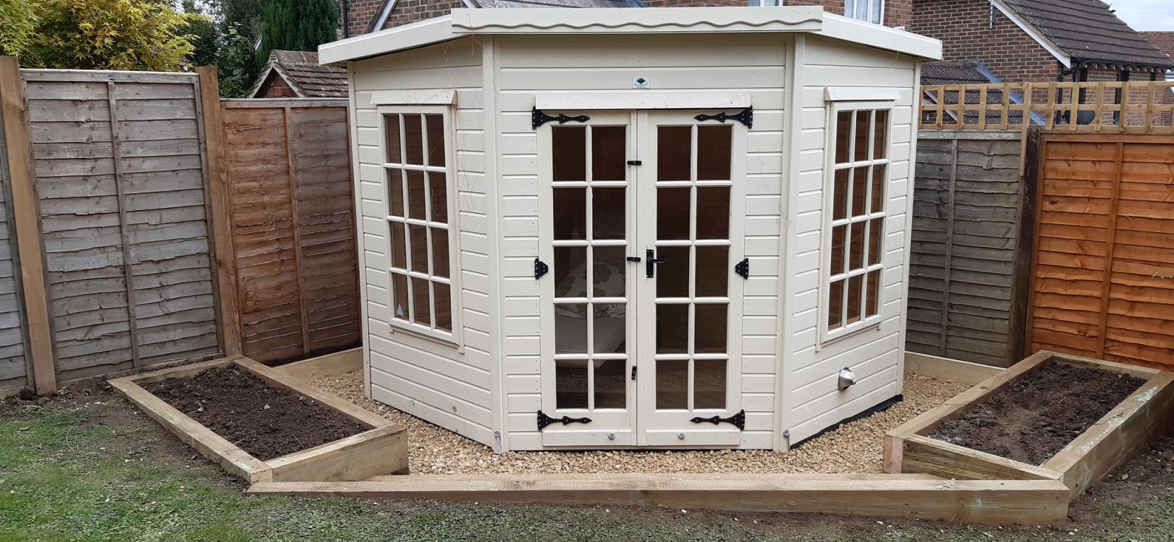 Summerhouse in Bearsted after addition of raised beds and path